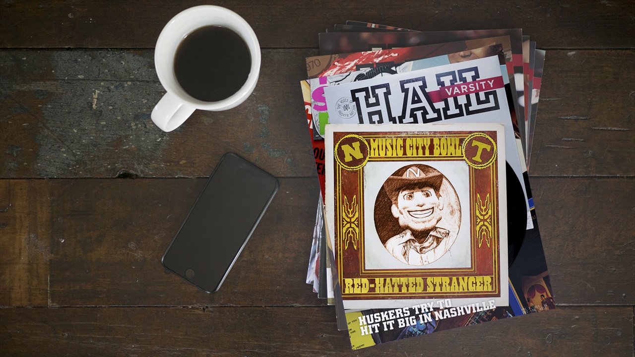 HAIL VARSITY MAGAZINE Vol. 5, Issue 16 Hail Varsity