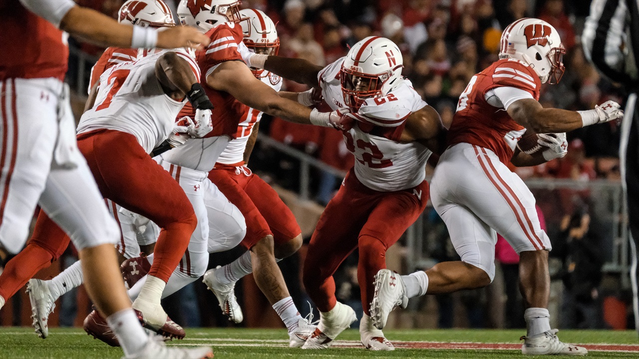 Hot Reads Nebraska Spring Game Short List OLB Alex Davis Hail Varsity